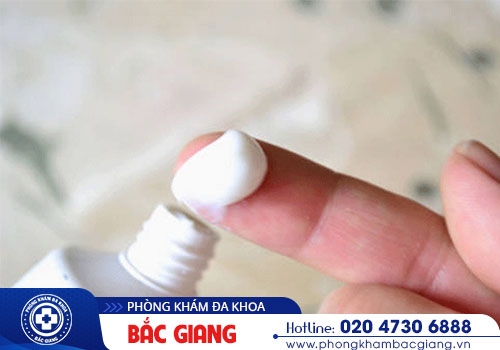 Có nên tự dùng thuốc trị hạt ngọc dương vật tại nhà hay không?