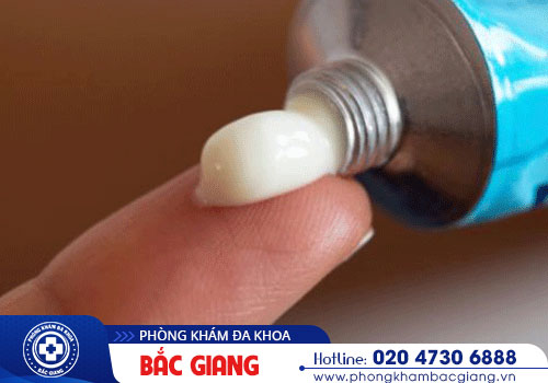 Mua thuốc bôi trị hạt ngọc dương vật liệu có tốt không?