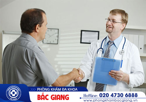 Nguyên nhân khiến nam giới đau buốt khi đi tiểu