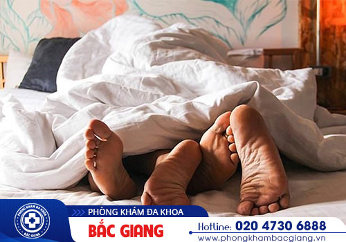 Viêm đường tiết niệu cấp tính: Nguyên nhân, Triệu chứng và Biến chứng nguy hiểm